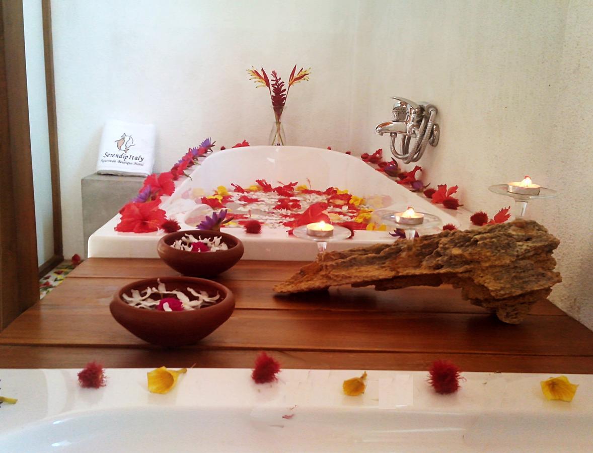 Serendipitaly Ayurveda Boutique Hotel Hikkaduwa Ngoại thất bức ảnh