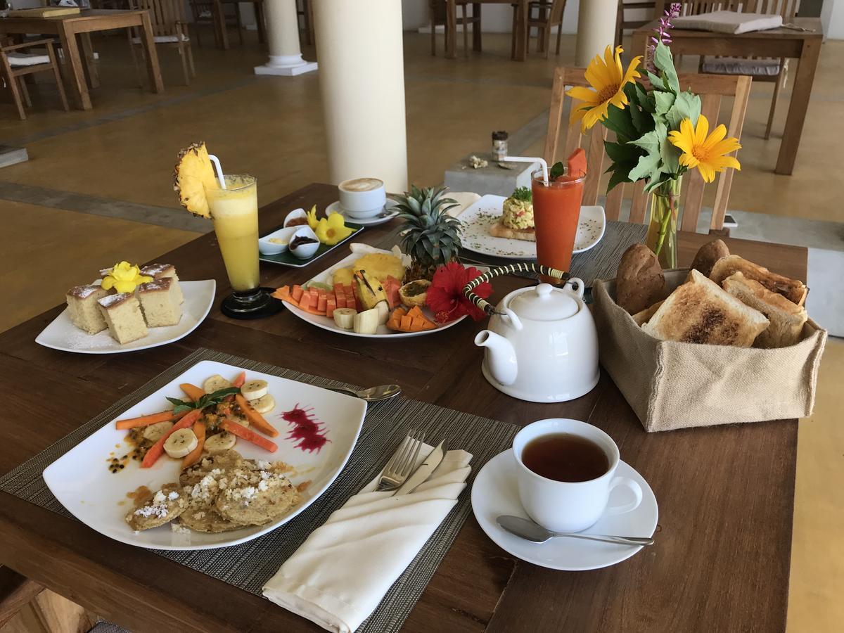 Serendipitaly Ayurveda Boutique Hotel Hikkaduwa Ngoại thất bức ảnh