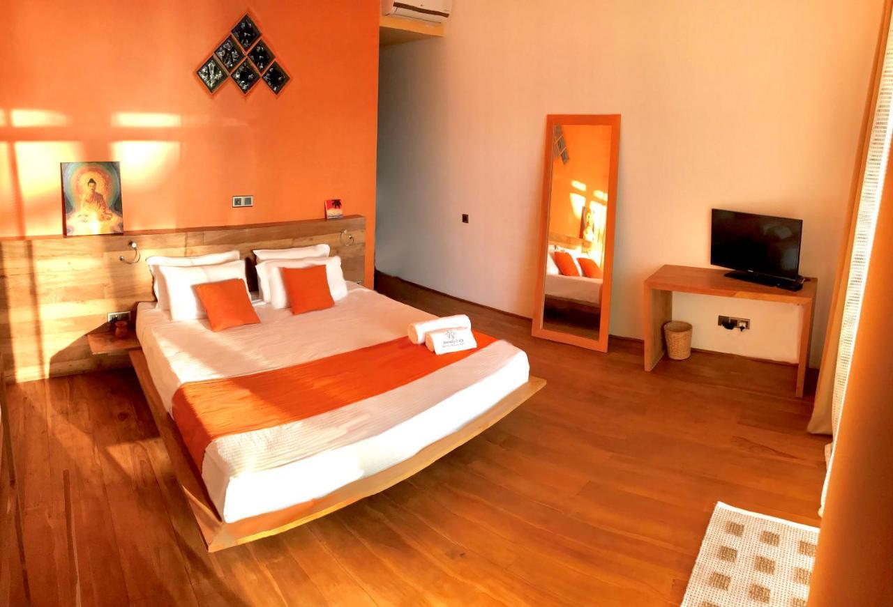 Serendipitaly Ayurveda Boutique Hotel Hikkaduwa Ngoại thất bức ảnh